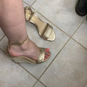 Lilly Pulitzer Gold wedges